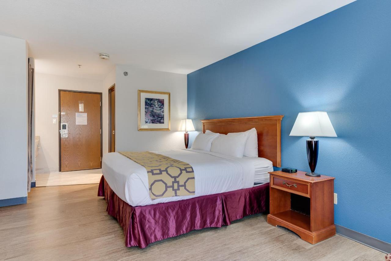 Baymont By Wyndham Salida Hotel Bagian luar foto