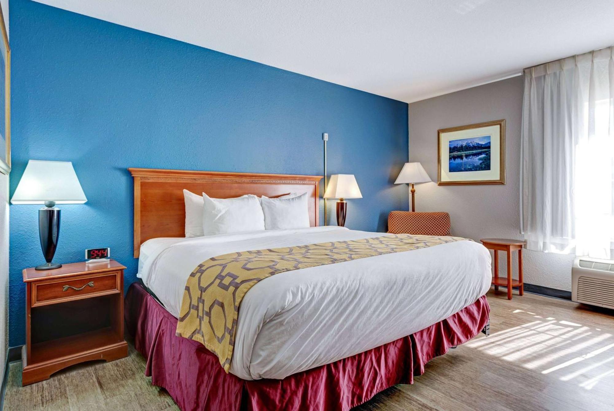 Baymont By Wyndham Salida Hotel Bagian luar foto