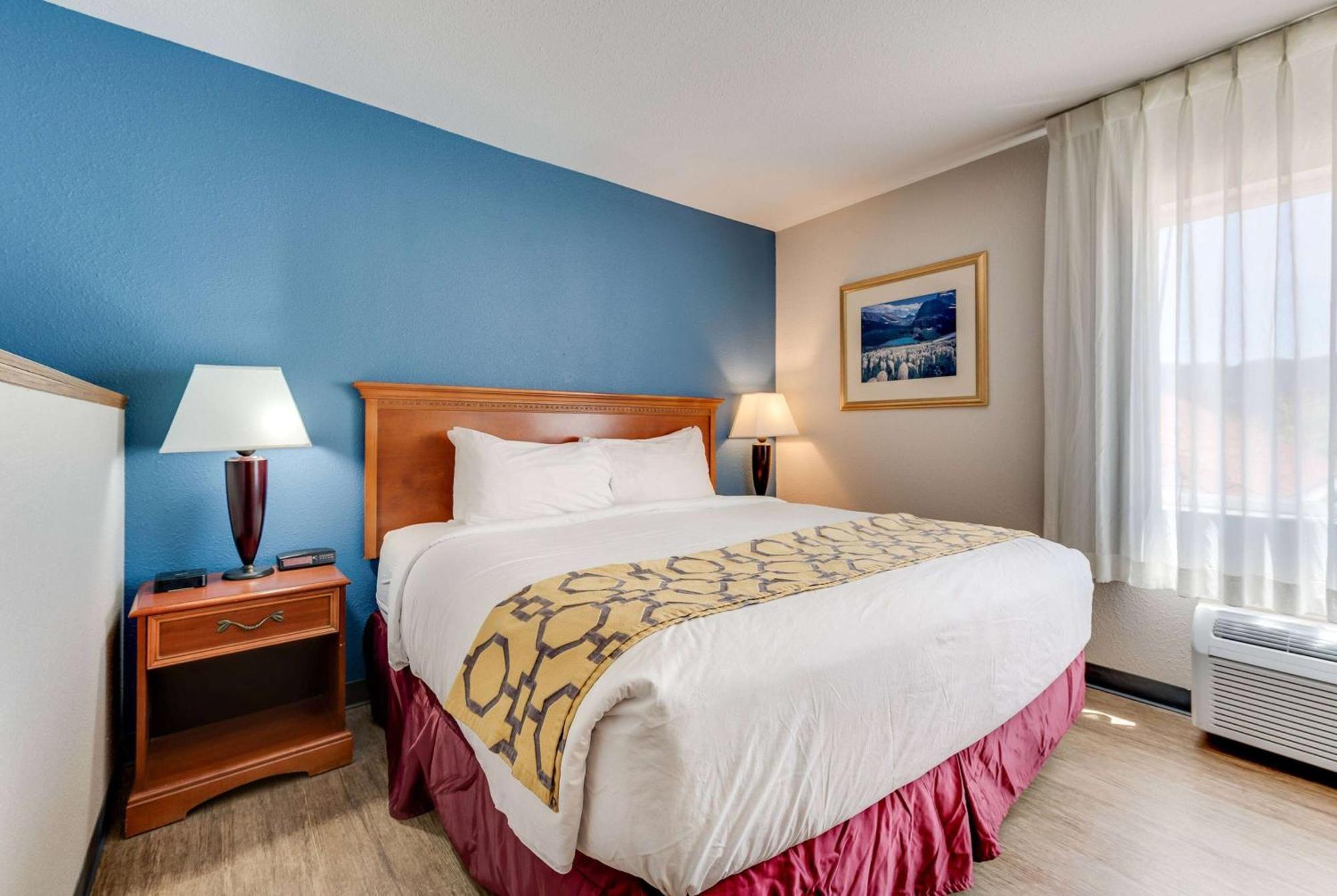 Baymont By Wyndham Salida Hotel Bagian luar foto