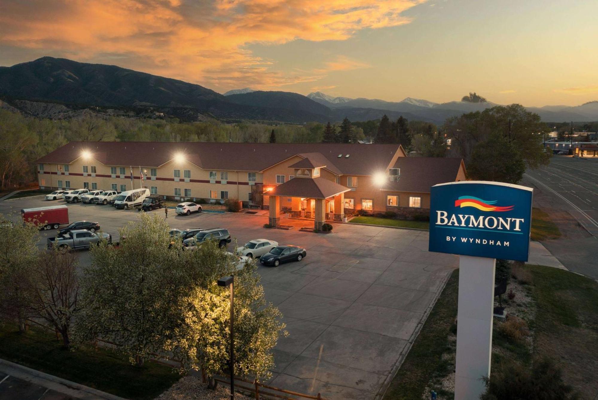 Baymont By Wyndham Salida Hotel Bagian luar foto